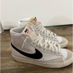 Nike Blazer Mid ‘77